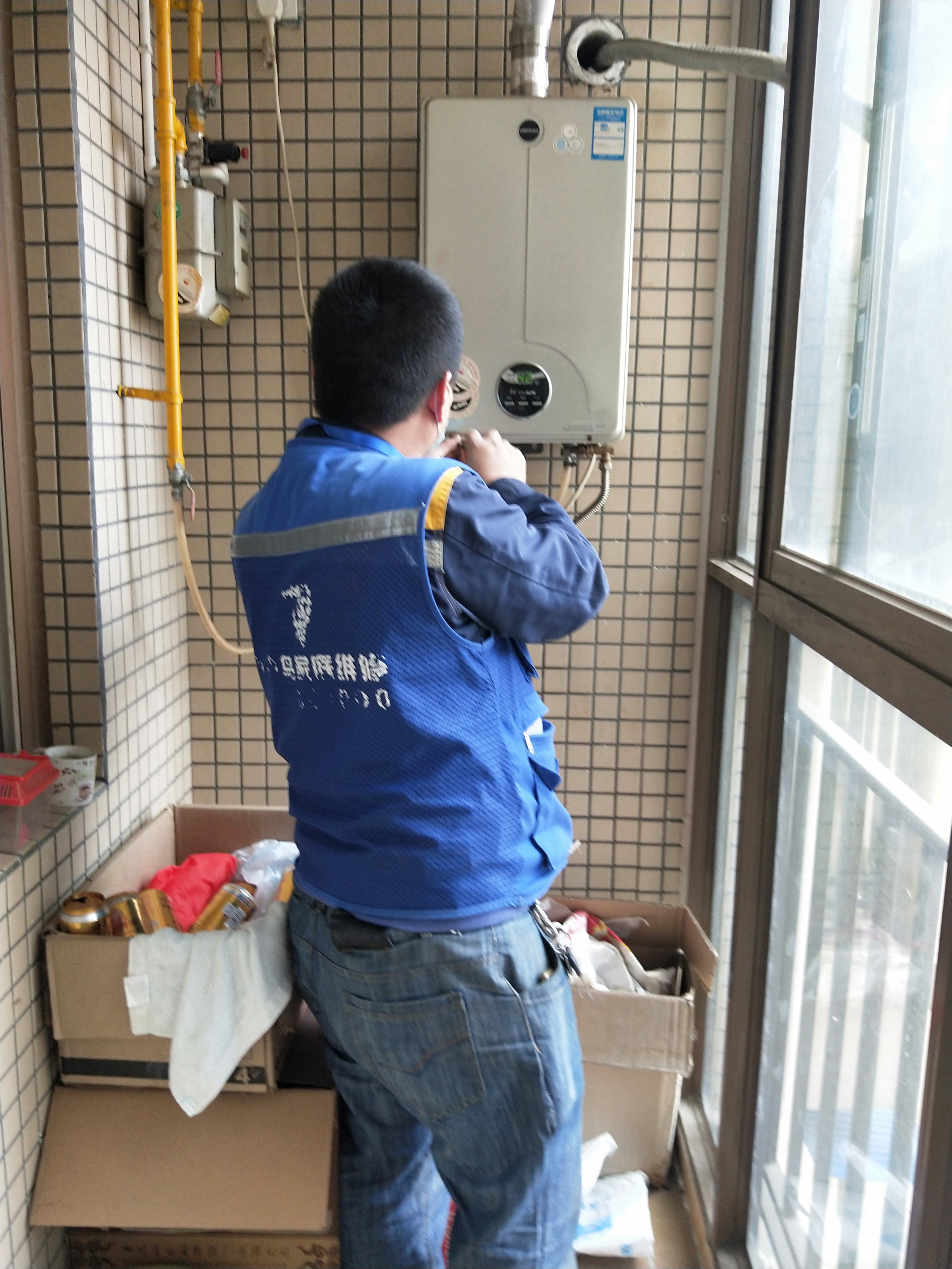 武漢服務器維修_捷達汽車雨刷器的維修_服務和連接的外圍應用配置器