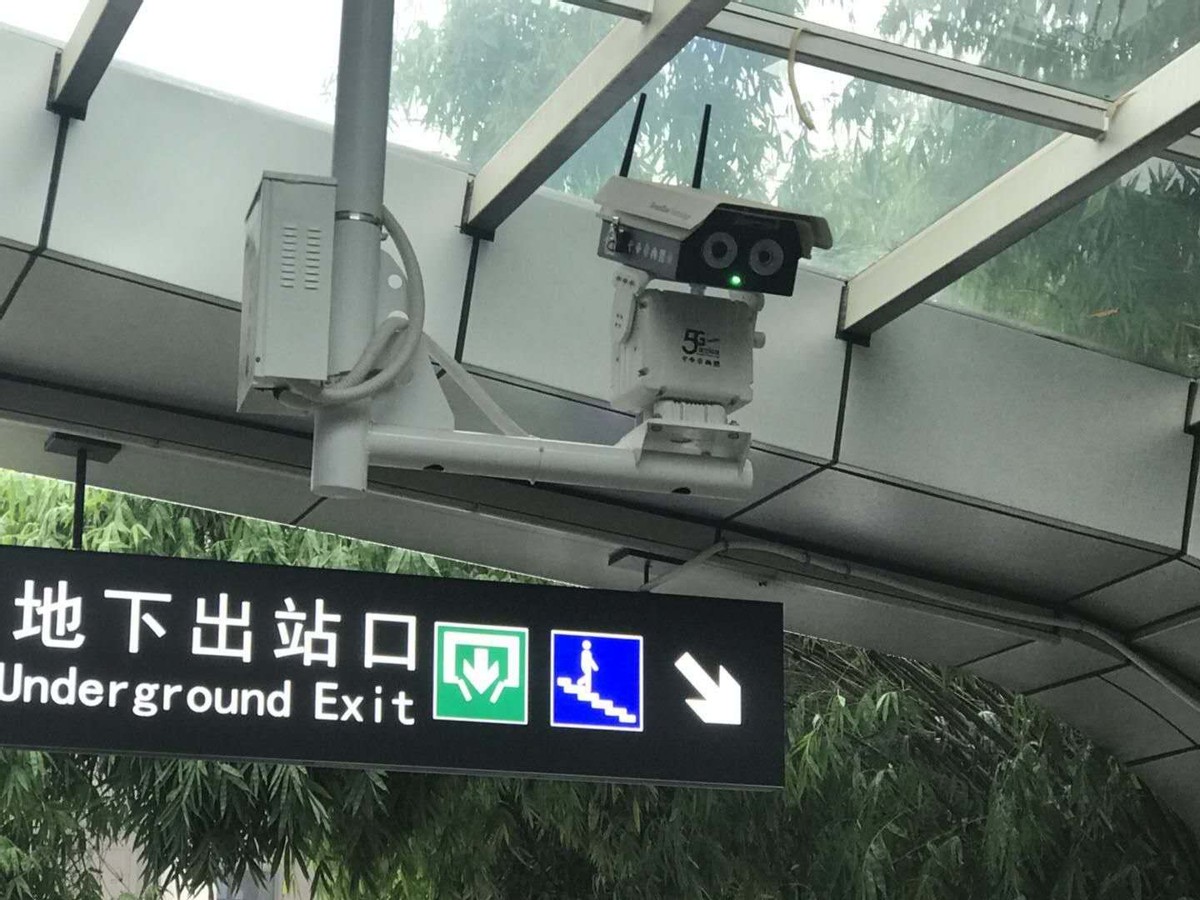 武漢封城2周年 | 深蘭科技貓頭鷹助力抗疫,累計(jì)服務(wù)超1億人次